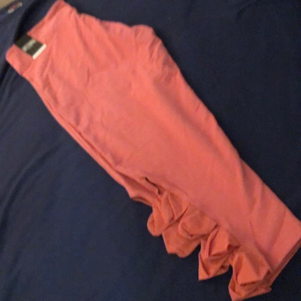 BRAND NEW Victoria Secret Sport capris!! S…